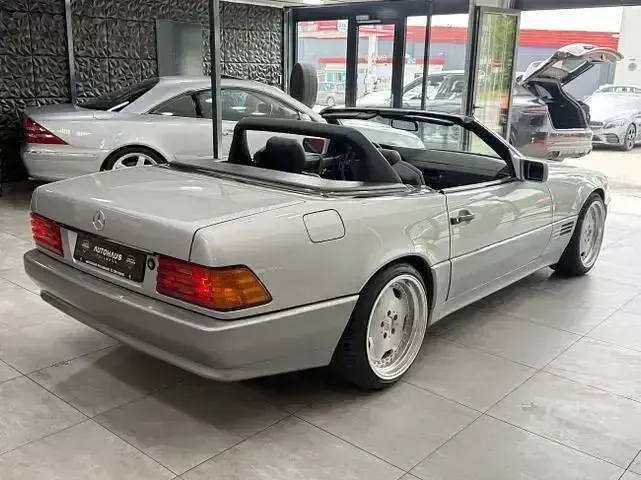 Gebraucht Mercedes SL300 190 PS (139 kW) 1993 Brillantsilber  metallicl Cabrio