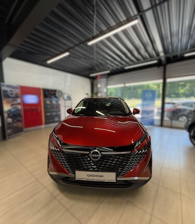 Rot Gebraucht 2024 Nissan Qashqai N-Connecta SUV | 37.900 € - Bild 1/4