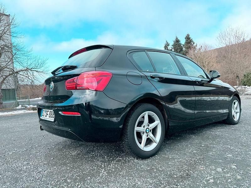 Gebraucht BMW 116 109 PS (80 kW) 2017 Schwarz Kleinwagen