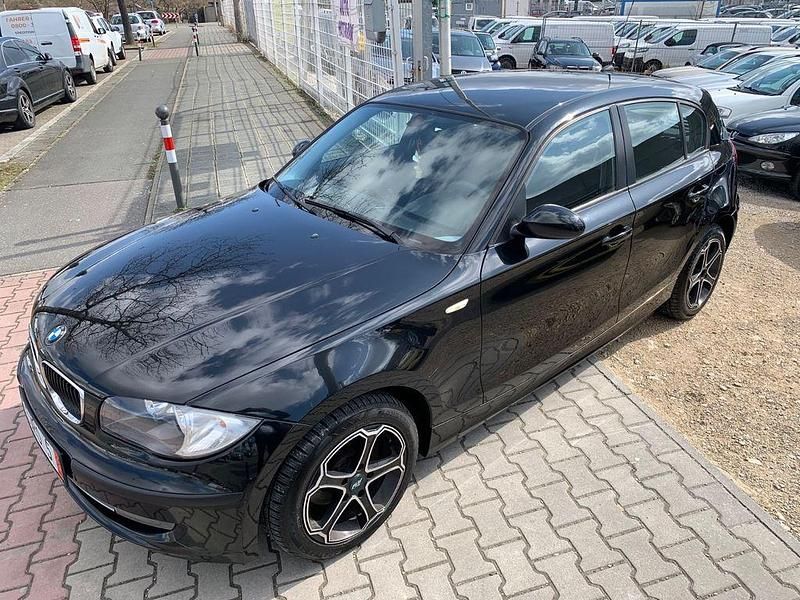 Gebraucht BMW 118 Advantage 143 PS (105 kW) 2009 Schwarz Kleinwagen