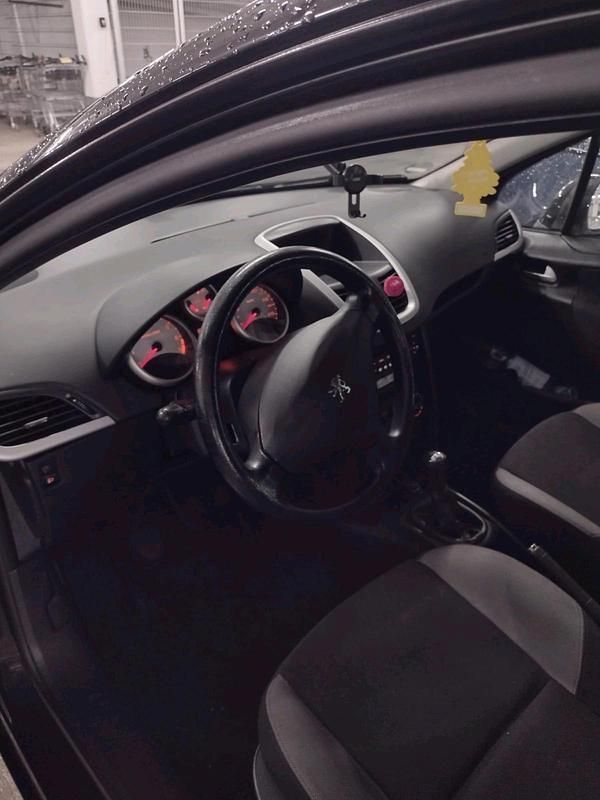 Gebraucht Peugeot 207 95 PS (69 kW) 2009 Schwarz Kombi