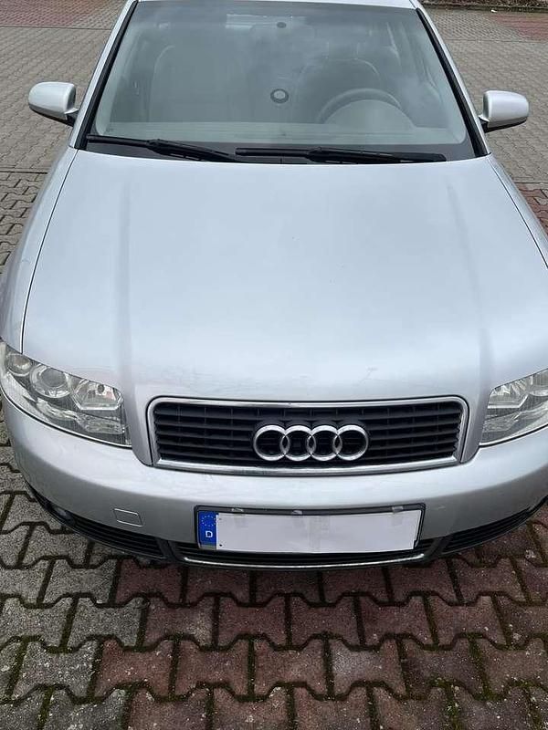Gebraucht Audi A4 131 PS (96 kW) 2002 Grau Limousine