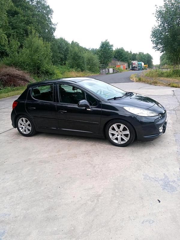 Schwarz Gebraucht 2009 Peugeot 207 Sport Kleinwagen | 2.000 € (Fairer Preis) - Bild 1/4
