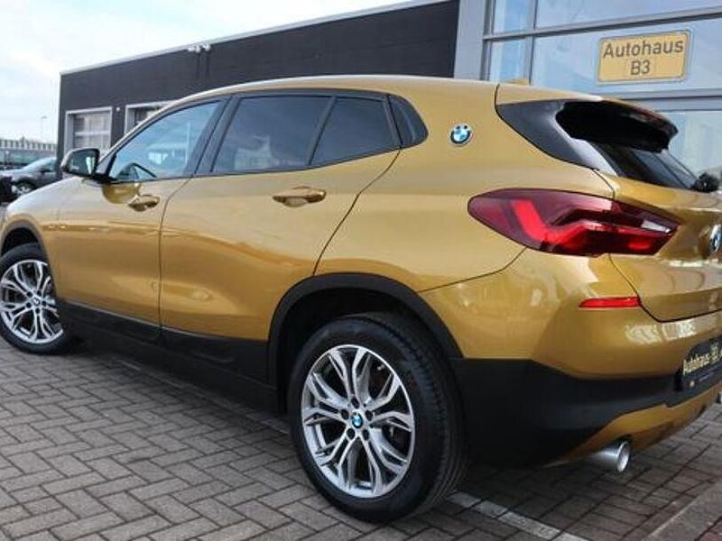 Gebraucht BMW X2 Advantage 150 PS (110 kW) 2021 Gold SUV