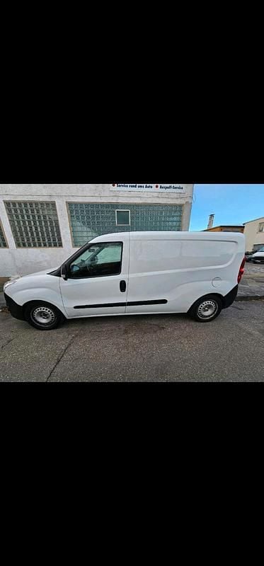 Weiß Gebraucht 2012 Opel Combo Van / Kleinbus | 4.150 € (Fairer Preis) - Bild 1/4