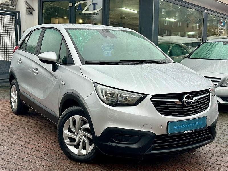 Silber Gebraucht 2017 Opel Crossland SUV | 9.790 € (Etwas zu teuer) - Bild 1/4