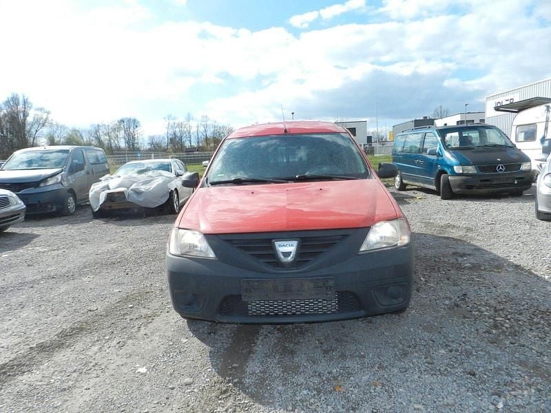 Gebraucht Dacia Logan Ambiance 75 PS (55 kW) 2011 Rot Kombi