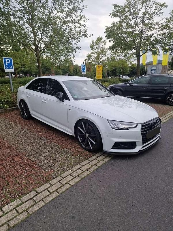 Gebraucht Audi A4 Sport 190 PS (139 kW) 2018 Weiß Limousine