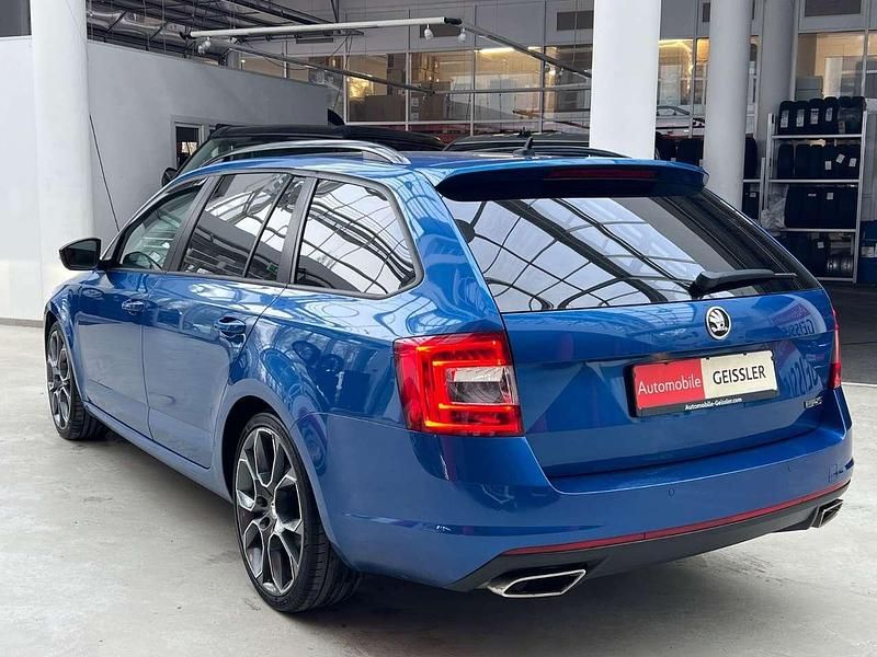 Gebraucht Skoda Octavia RS 220 PS (161 kW) 2016 Modra race/race blue Kleinwagen