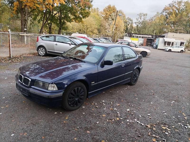 Gebraucht BMW 316 105 PS (77 kW) 2000 Blau Limousine