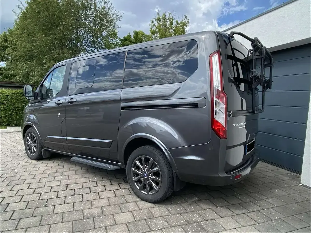 Gebraucht Ford Tourneo Custom Titanium X 185 PS (136 kW) 2020 Grau Van