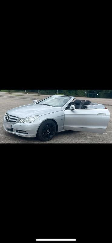 Second-hand Mercedes E220 170 CP (125 kW) 2011 Gri Cabrio