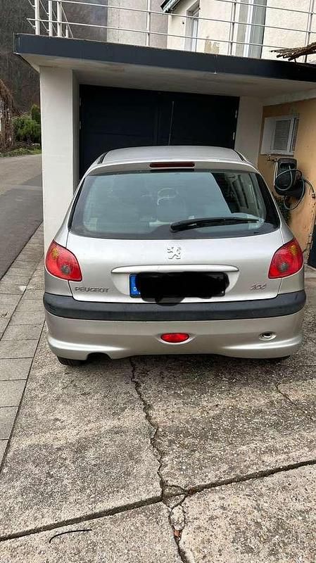 Gebraucht Peugeot 206 Filou 60 PS (44 kW) 2002 Limousine