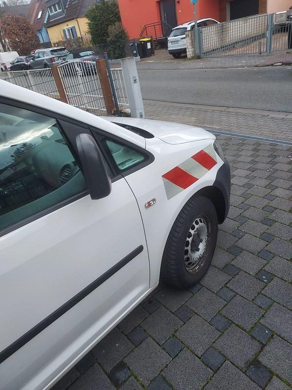 Gebraucht VW Caddy 2013 Weiß Van / Kleinbus