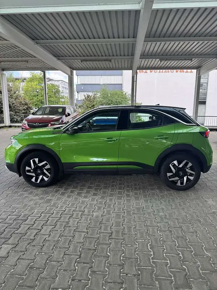 Gebraucht Opel Mokka-e Elegance 100 kW (136 PS) 2022 Matcha green/ikone gruen SUV