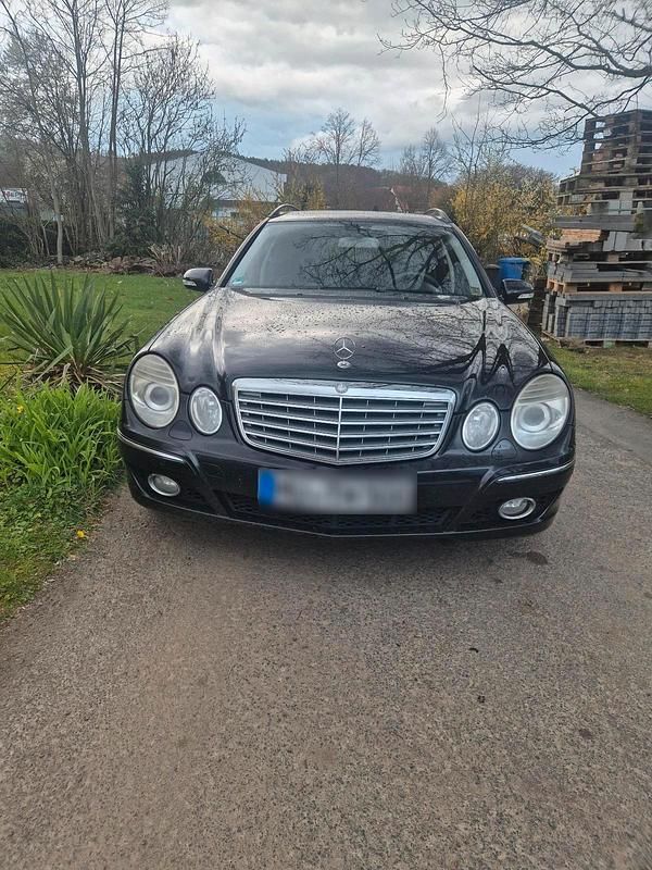 Gebraucht Mercedes E280 190 PS (139 kW) 2008 Schwarz Kombi