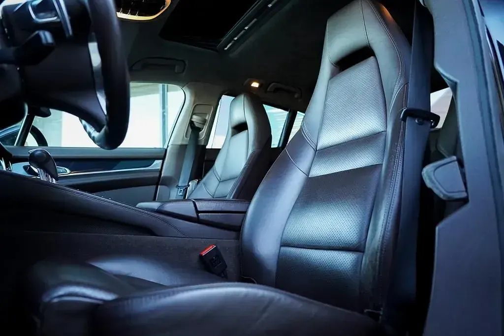 Second-hand Porsche Panamera 420 CP (308 kW) 2013 Negru Hatchback