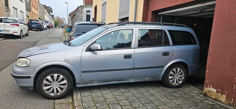 Silber Gebraucht 2002 Opel Astra Kombi | 1.300 € (Guter Preis) - Bild 1/4