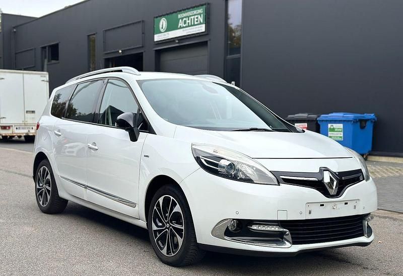 Weiß Gebraucht 2016 Renault Scénic III Bose Edition Van / Kleinbus | 6.500 € (Fairer Preis) - Bild 1/4