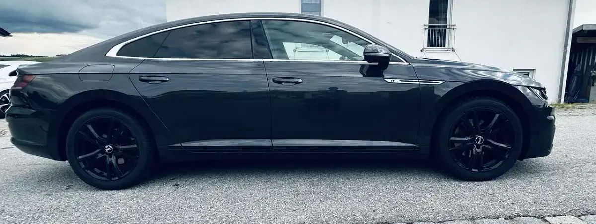 Gebraucht VW Arteon R-line 190 PS (139 kW) 2018 Grau Kleinwagen