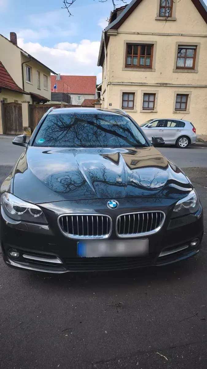 Gebraucht BMW 520 190 PS (139 kW) 2015 Braun Kombi