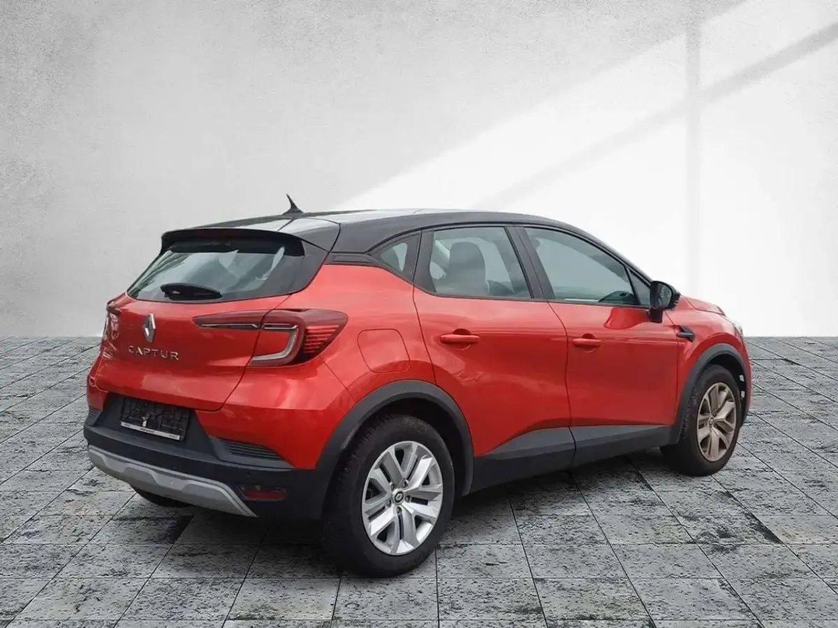 Gebraucht Renault Captur Techno 160 PS (117 kW) 2022 Rot nnp + schwarz gne SUV