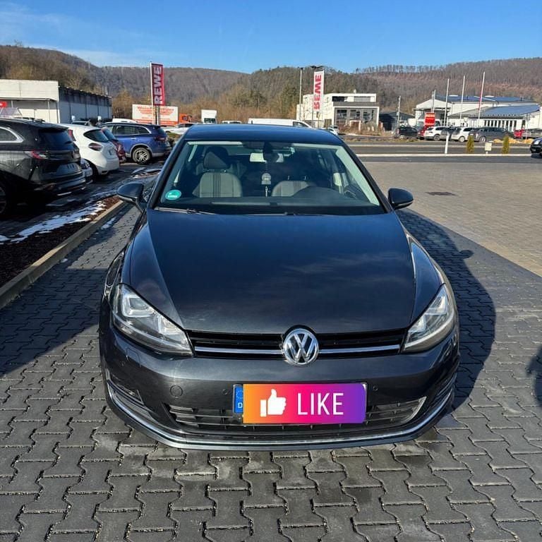 Grau Gebraucht 2016 VW Golf Allstar Limousine | 11.600 € (Fairer Preis) - Bild 1/4