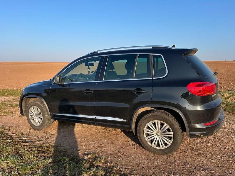 Gebraucht VW Tiguan Sportline 140 PS (102 kW) 2013 Schwarz SUV