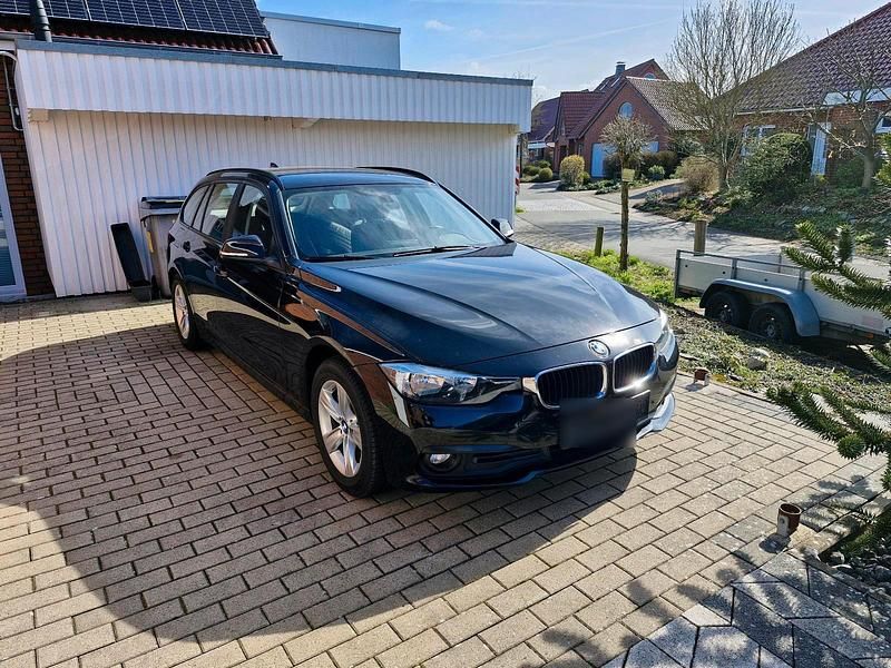 Gebraucht BMW 320 Advantage 190 PS (139 kW) 2017 Schwarz Kombi