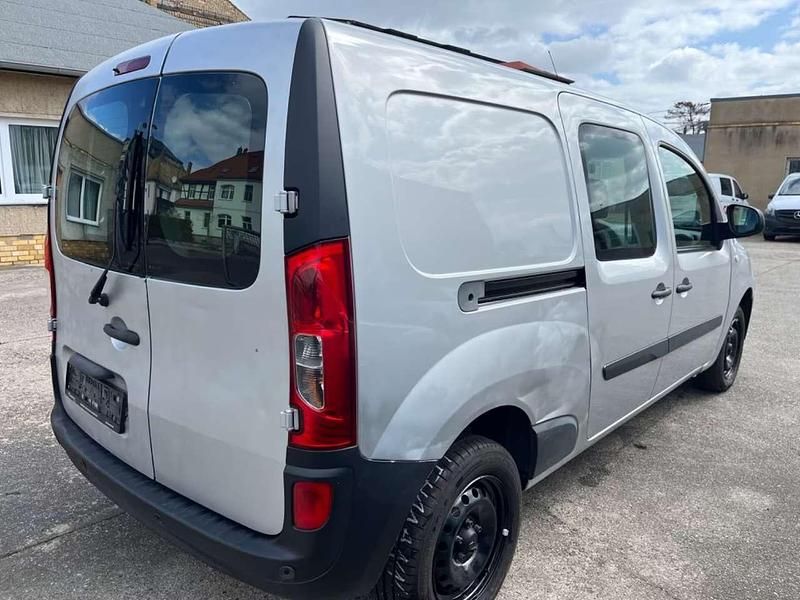 Gebraucht Mercedes Citan 111 110 PS (80 kW) 2018 Brilliantsilber Van / Kleinbus
