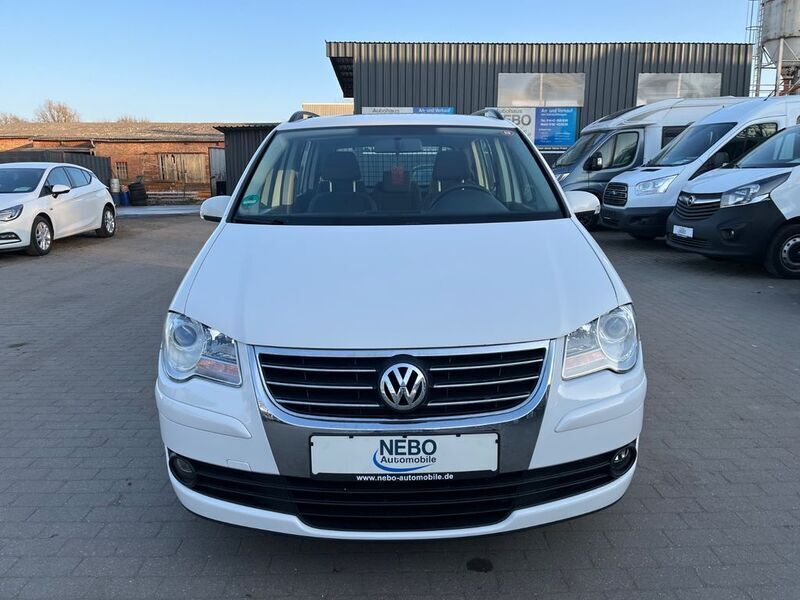 Gebraucht VW Touran Trendline 140 PS (102 kW) 2008 Weiß Van / Kleinbus