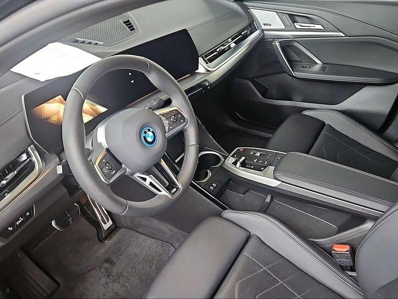 Gebraucht BMW iX2 M Sport 230 kW (313 PS) 2025 Schwarz SUV