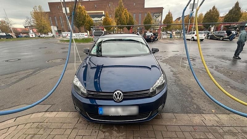 Gebraucht VW Golf VI Style 122 PS (89 kW) 2011 Blau Kleinwagen