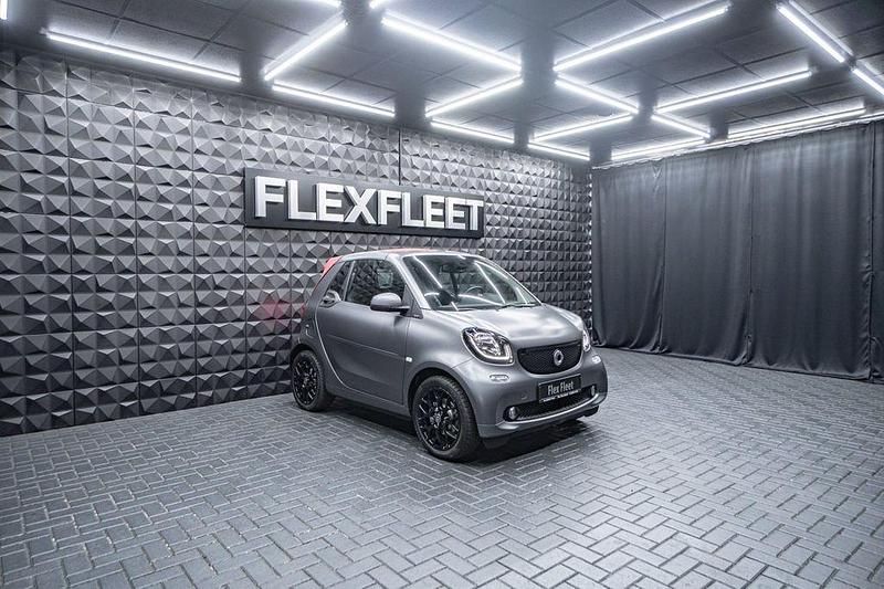 Grau Gebraucht 2019 Smart ForTwo Cabrio Cabrio | 16.990 € (Fairer Preis) - Bild 1/4