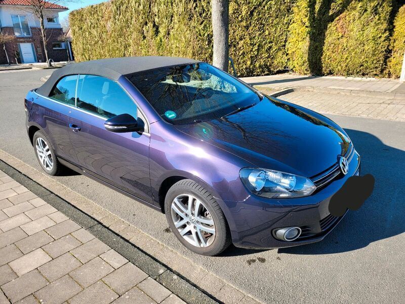 Gebraucht VW Golf Cabriolet 105 PS (77 kW) 2011 Violet Cabrio