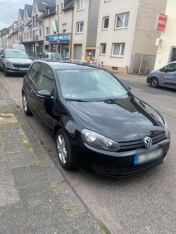 Schwarz Gebraucht 2011 VW Golf VI Kleinwagen | 3.500 € (Guter Preis) - Bild 1/4