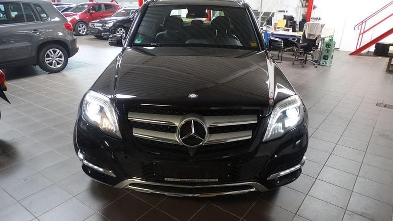 Schwarz Gebraucht 2014 Mercedes GLK220 SUV | 19.700 € (Fairer Preis) - Bild 1/4
