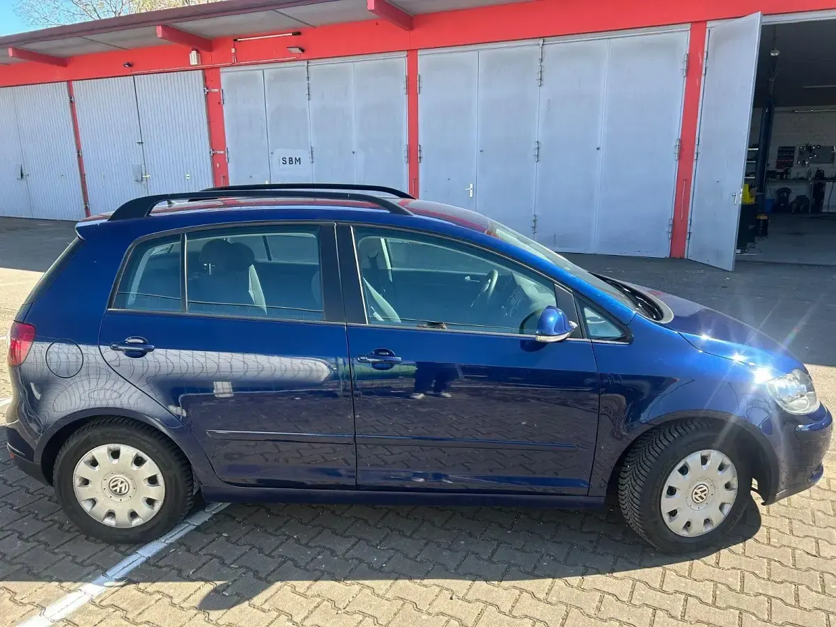 Gebraucht VW Golf Plus Cross 102 PS (75 kW) 2008 Blau Van / Kleinbus