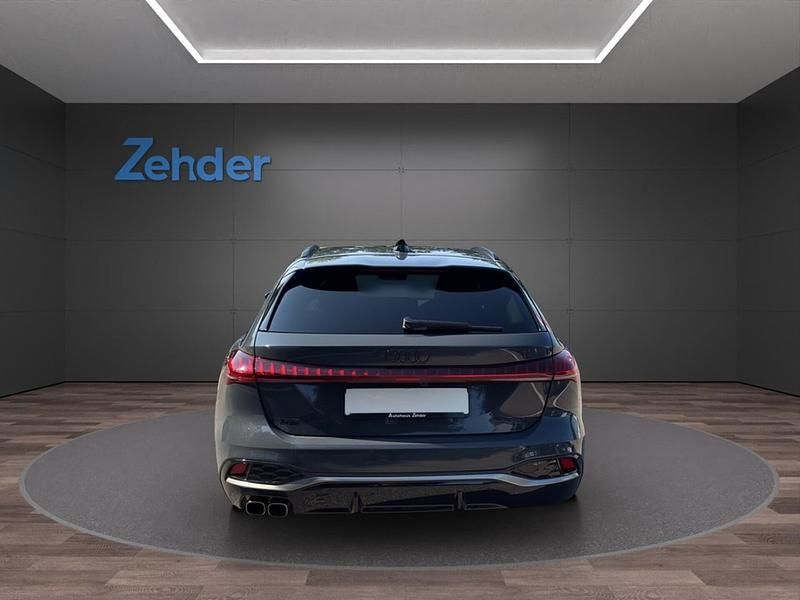 Gebraucht Audi A5 S-Line 204 PS (150 kW) 2024 Grau Coupé