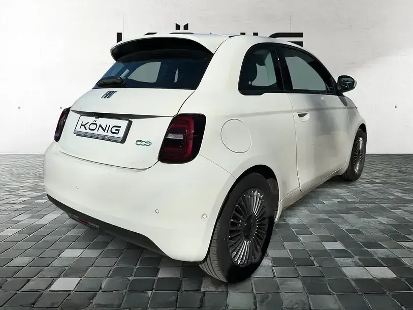 Gebraucht Fiat 500e Basis 86 kW (118 PS) 2023 Weiß Limousine