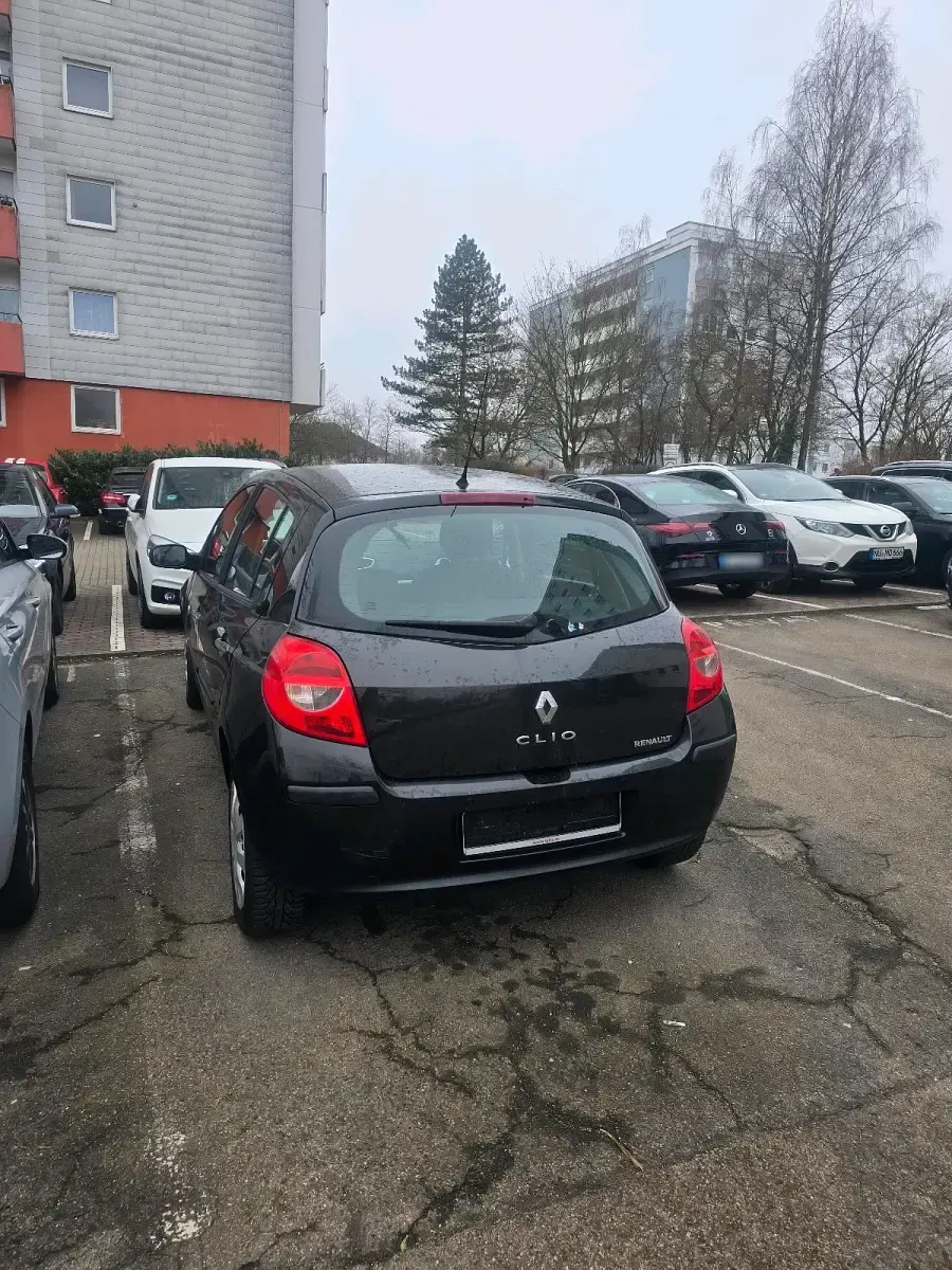 Gebraucht Renault Clio III 88 PS (64 kW) 2007 Schwarz Kleinwagen