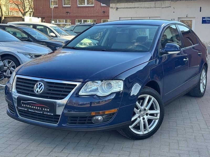 Blau Gebraucht 2006 VW Passat Trendline Limousine | 1.999 € (Guter Preis) - Bild 1/4