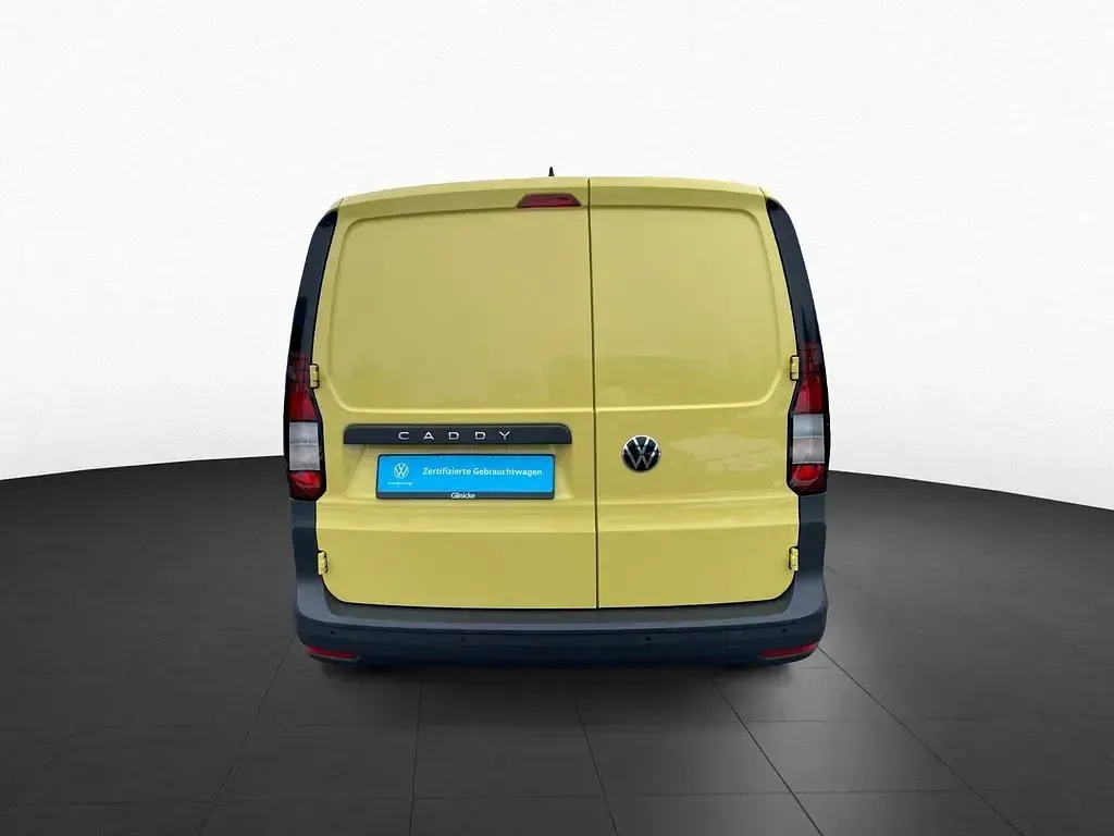 Używany VW Caddy 114 KM (83 kW) 2023 Żółty Minivan