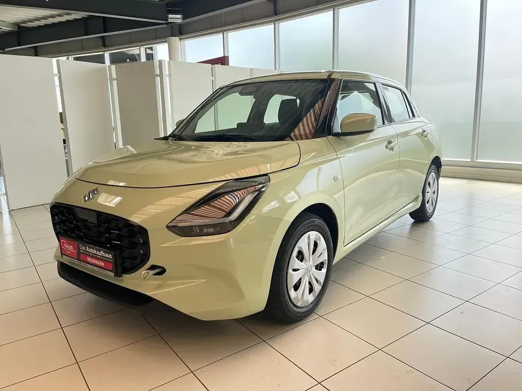 Gebraucht Suzuki Swift Club 82 PS (60 kW) 2026 Kleinwagen
