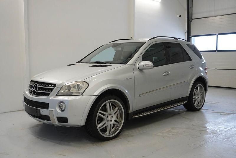 Silber Gebraucht 2006 Mercedes ML63 AMG AMG SUV | 9.800 € (Superpreis) - Bild 1/4