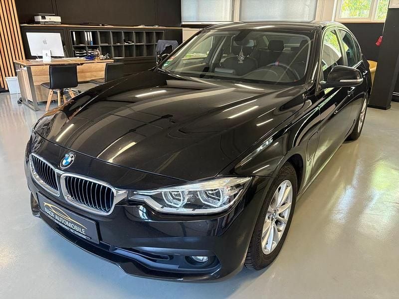 Schwarz Gebraucht 2018 BMW 330e Advantage Limousine | 16.999 € (Etwas zu teuer) - Bild 1/4