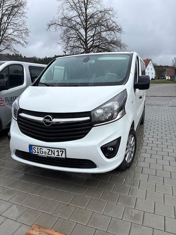 Gebraucht Opel Vivaro 95 PS (69 kW) 2017 Weiß Van / Kleinbus