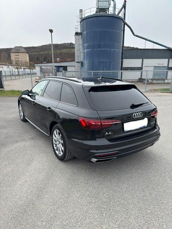Gebraucht Audi A4 S-Line 136 PS (100 kW) 2022 Schwarz Kombi