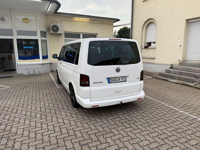 Second-hand VW T5 Edition 179 CP (131 kW) 2012 Alb Van