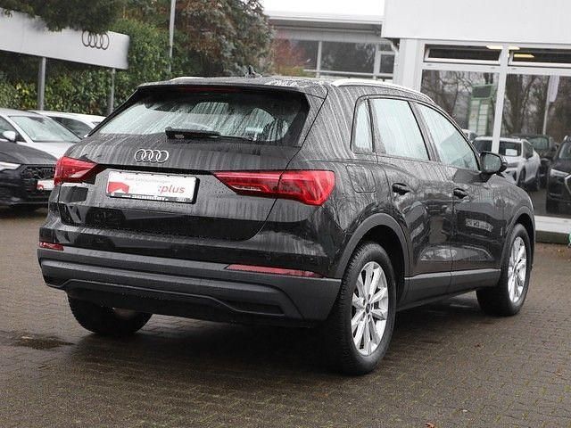 Gebraucht Audi Q3 Ambiente 150 PS (110 kW) 2023 Mythosschwarz metallic SUV